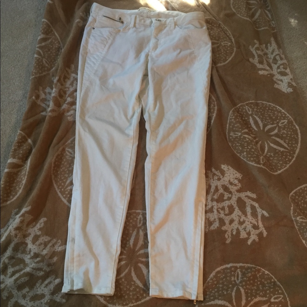 White Zara Jeans with Moto Details & Zip Ankles